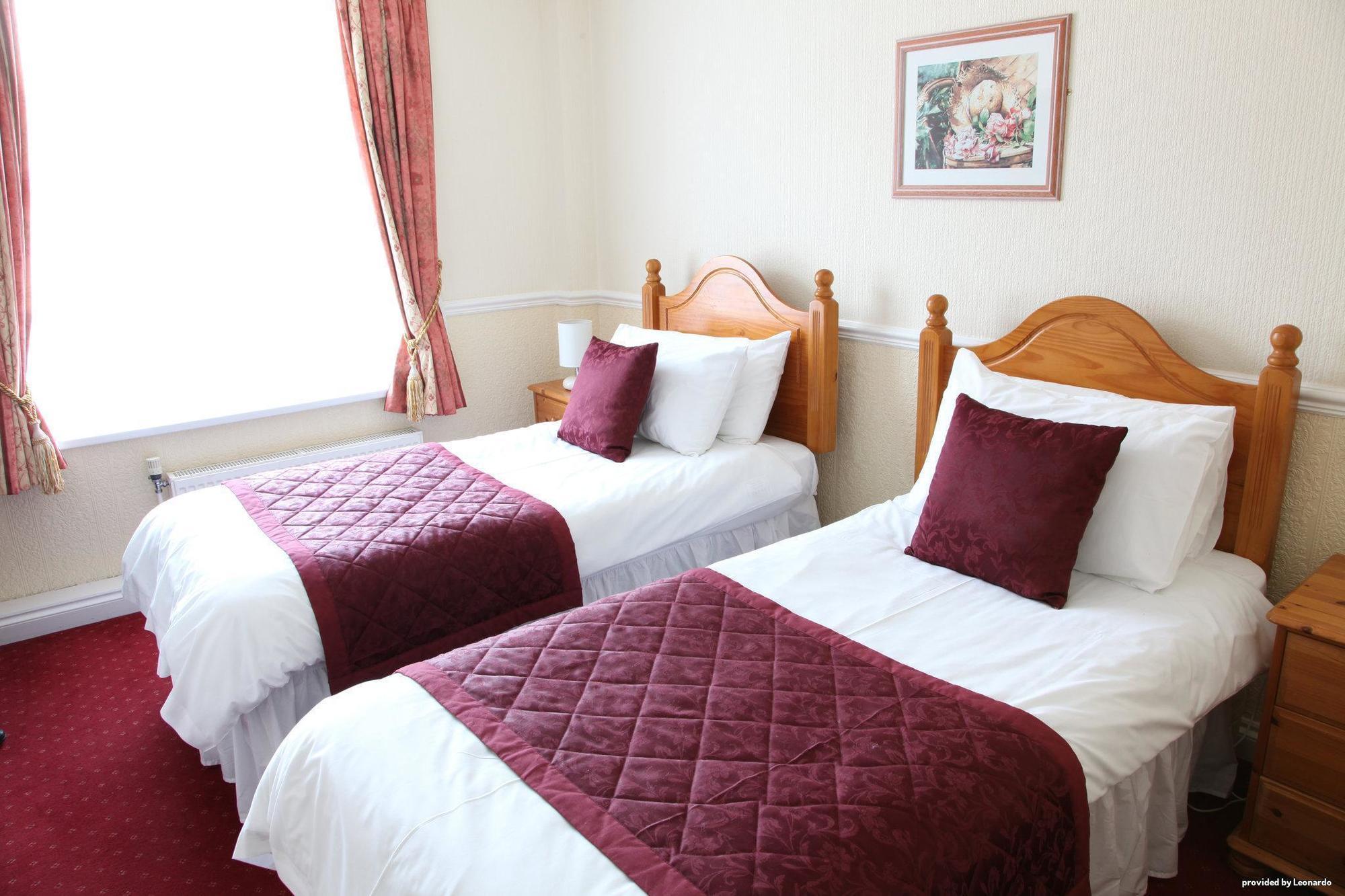 Cliff Head Hotel كارليون باي الغرفة الصورة